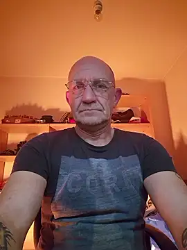 papasuchtpussy online show from 01.10.26