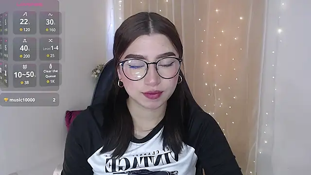 Snapshot of mily_thomson_b_ chatting on 01.12.25 mily thomson b online show from 01.12.25