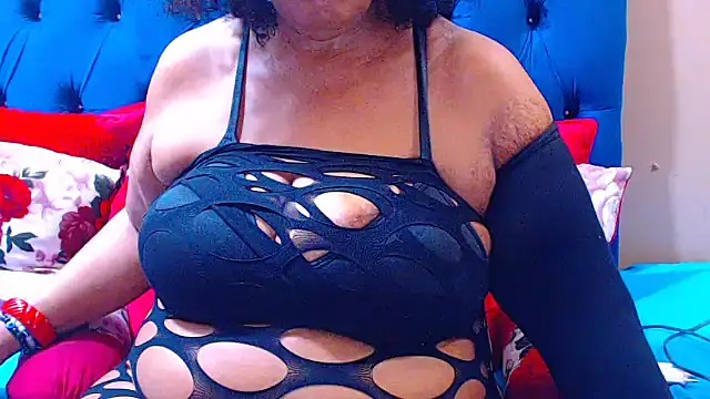 ebonycandy10 online show from 10.22.25