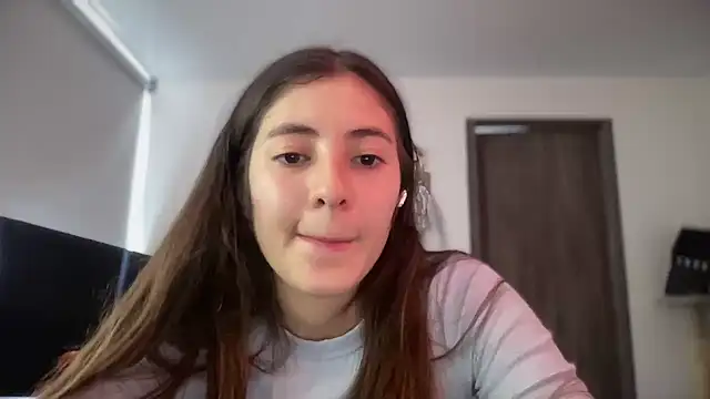 Snapshot of Princ3ssgabi chatting on 10.02.25 Princ3ssgabi online show from 10.02.25