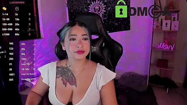 sweetcoralinee online show from 03.09.25