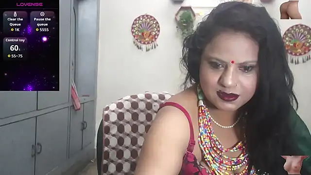 Snapshot of Sexy_komolika chatting on 05.18.26 Sexy komolika online show from 05.18.26