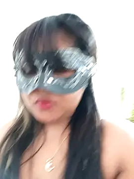 littlequeen77 online show from 01.18.25