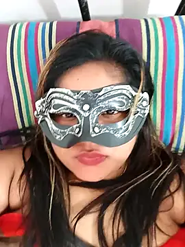 littlequeen77 online show from 01.19.25