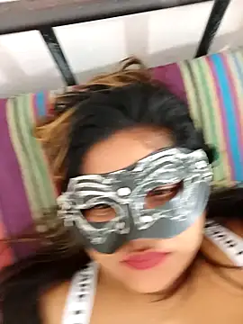 littlequeen77 online show from 01.21.25