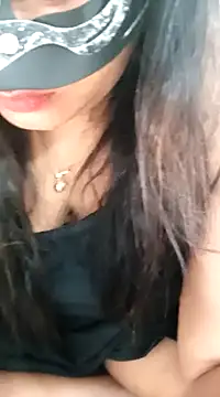 littlequeen77 online show from 02.11.25