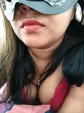 littlequeen77 online show from 02.12.25