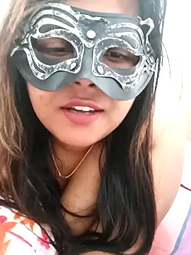 littlequeen77 online show from 02.20.25