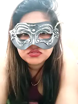 littlequeen77 online show from 02.22.25