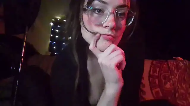 Snapshot of EyaDivine1 chatting on 11.30.25 EyaDivine1 online show from 11.30.25