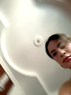 emiss  online show from 10.15.25