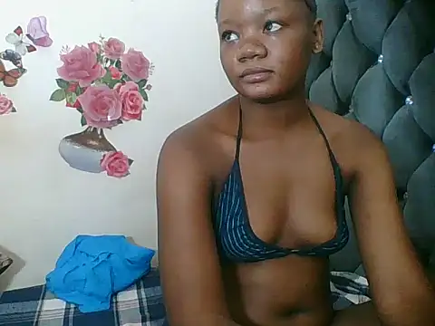 HotJeylee online show from 03.07.26