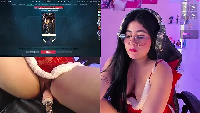 Snapshot of DanielaHang chatting on 12.19.24 DanielaHang online show from 12.19.24