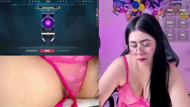 Snapshot of DanielaHang chatting on 10.02.25 DanielaHang online show from 10.02.25