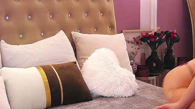 BrianaKennedi online show from 02.25.25