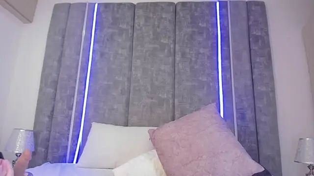 Snapshot of PaulinaDuarte chatting on 12.30.24 PaulinaDuarte online show from 12.30.24