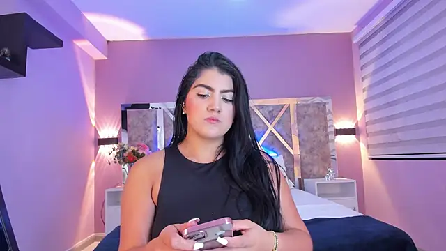 Snapshot of PaulinaDuarte chatting on 01.16.25 PaulinaDuarte online show from 01.16.25