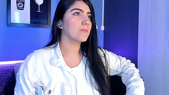 Snapshot of PaulinaDuarte chatting on 03.14.25 PaulinaDuarte online show from 03.14.25
