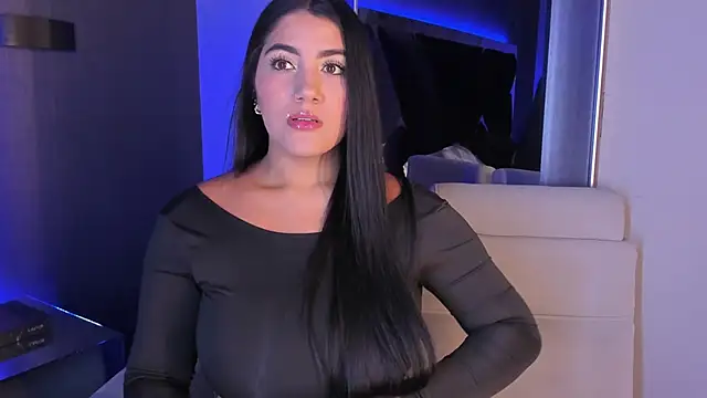 Snapshot of PaulinaDuarte chatting on 09.10.25 PaulinaDuarte online show from 09.10.25