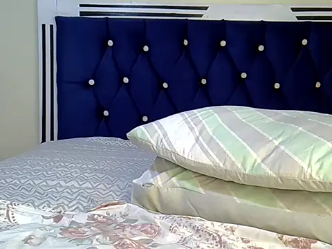 Snapshot of Goddess_nanaya chatting on 01.15.26 Goddess nanaya online show from 01.15.26