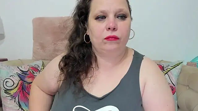 Snapshot of KarolineJoyy chatting on 11.08.25 KarolineJoyy online show from 11.08.25