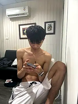 mumuowl online show from 10.07.25