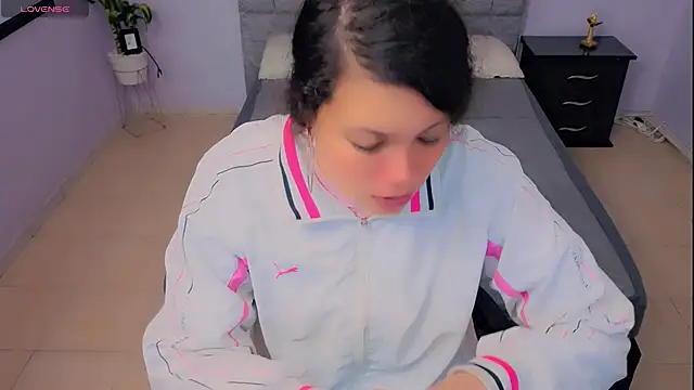 Lana stone  online show from 11.30.25