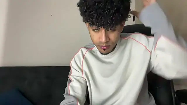 dominic brandd23 online show from 03.06.26