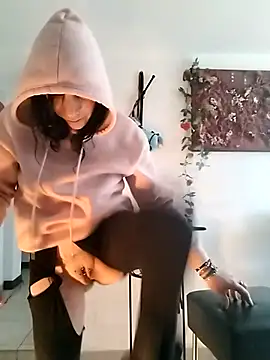 freyamoret online show from 03.01.25