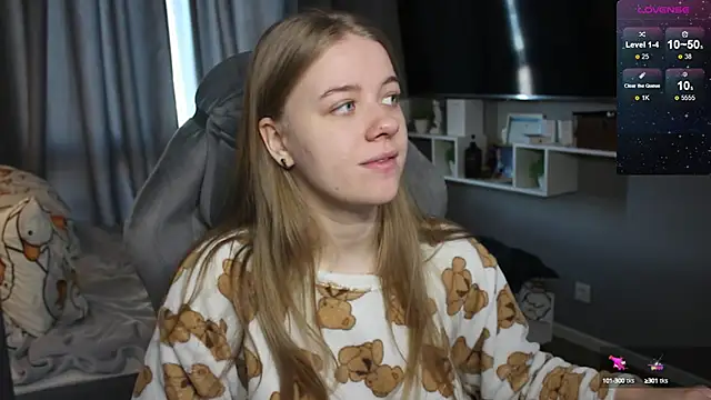 Snapshot of candy_maggie chatting on 01.20.25 candy maggie online show from 01.20.25