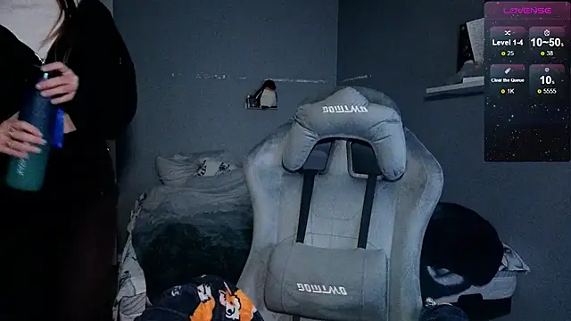 Snapshot of candy_maggie chatting on 11.05.25 candy maggie online show from 11.05.25