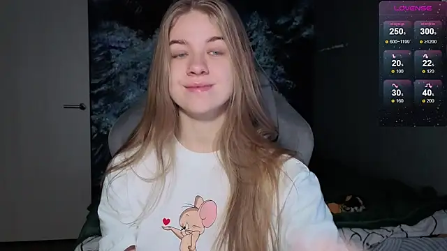 Snapshot of candy_maggie chatting on 01.05.26 candy maggie online show from 01.05.26