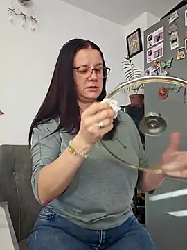 KristenVega online show from 10.27.25