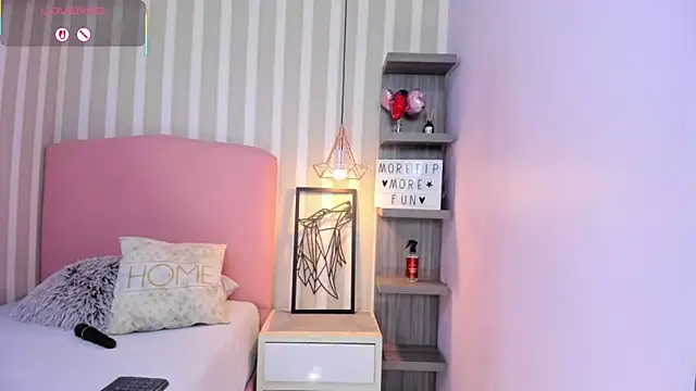 AMELIETARSON online show from 09.10.25