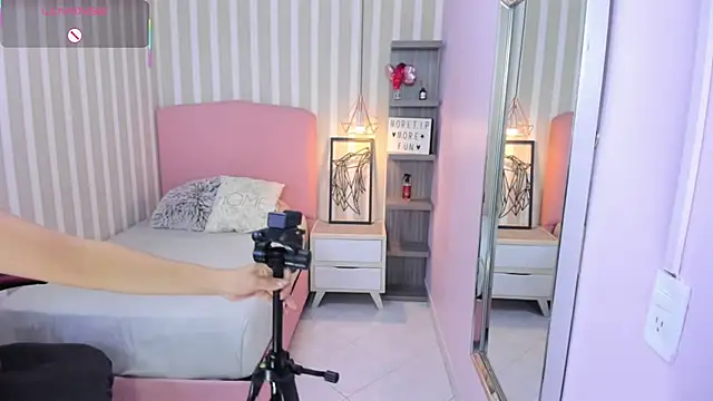 AMELIETARSON online show from 09.22.25