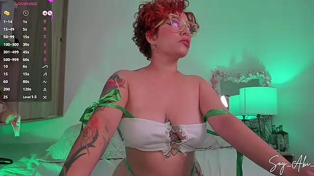 Snapshot of soy_abi_ chatting on 03.17.25 soy abi online show from 03.17.25