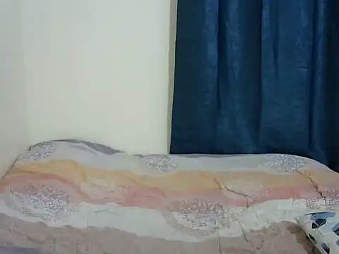 Kariselle- online show from 10.11.25