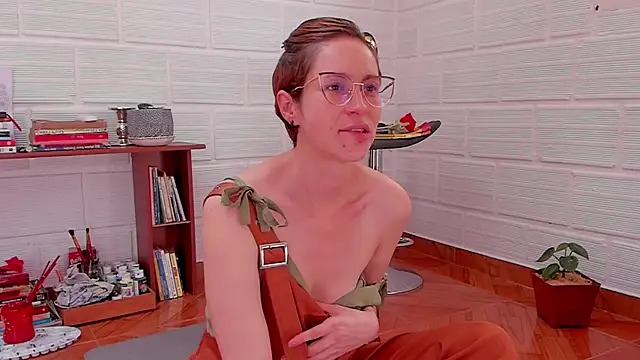 cuddlingbunny online show from 01.18.25