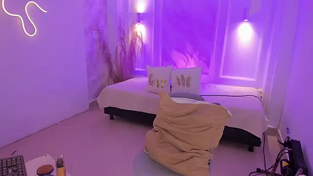 NastassjaCandy online show from 02.04.25