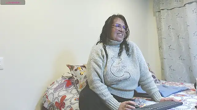 honeyhot paty online show from 02.27.25