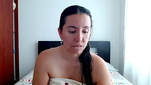 emely sexx20 online show from 10.02.25