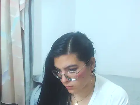 Snapshot of Atiif_1 chatting on 01.15.26 Atiif 1 online show from 01.15.26