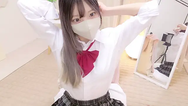 Snapshot of AZUnyan_ chatting on 09.15.25 AZUnyan online show from 09.15.25