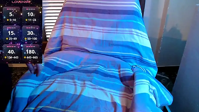 Snapshot of JennaDeluxe chatting on 01.19.26 JennaDeluxe online show from 01.19.26