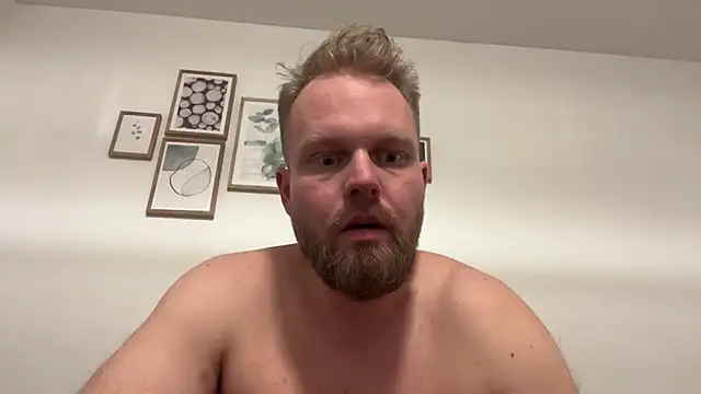 Snapshot of jerkoffwankster chatting on 01.04.25 jerkoffwankster online show from 01.04.25