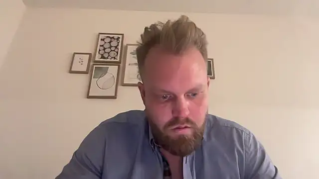 Snapshot of jerkoffwankster chatting on 01.06.25 jerkoffwankster online show from 01.06.25