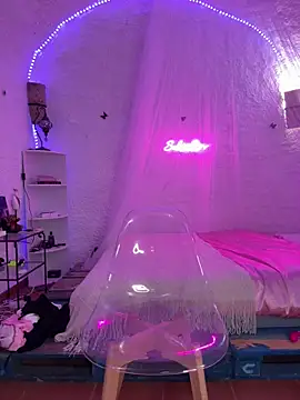 selenaluvv online show from 03.05.25