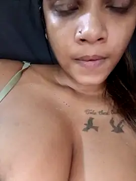 Indianqueen03 online show from 12.16.25