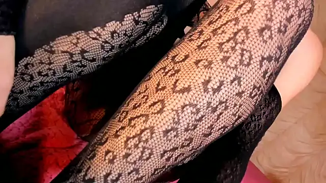 Snapshot of ChanellCastilla chatting on 10.12.25 ChanellCastilla online show from 10.12.25