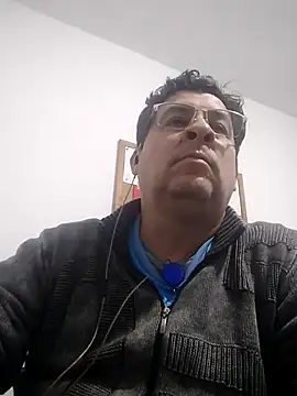 Snapshot of karatecobrakay2012 chatting on 06.12.26 karatecobrakay2012 online show from 06.12.26